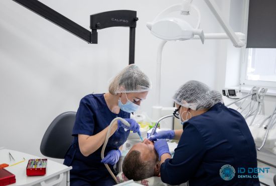Процес депульпации зуба в стоматологической клинике ID Dent