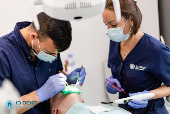 Процес реставрації зубів у клініці ID Dent